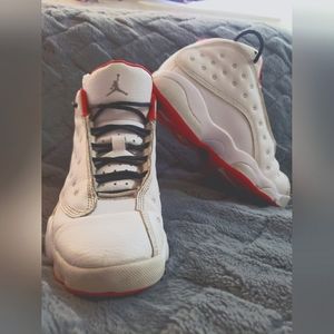 Jordan Retro 13 Youth size 2 (2Y)